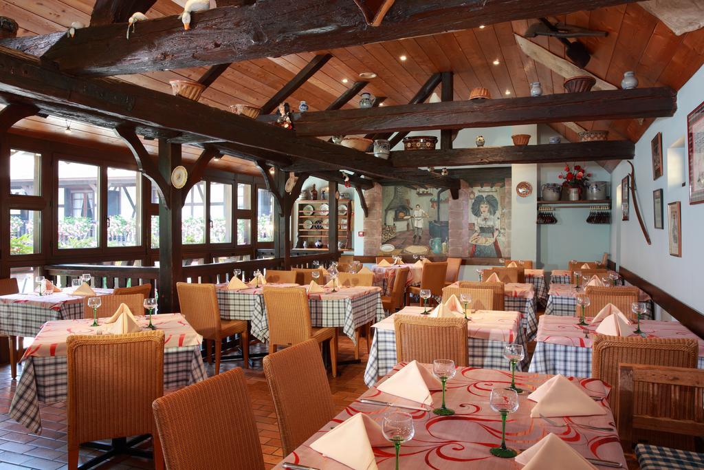 Hotel Restaurant Pere Benoit Entzheim Exterior photo